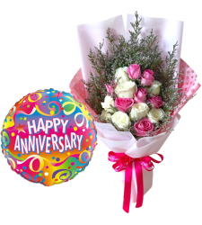 15 Mixed Roses Bouquet with Anniversary Balloon